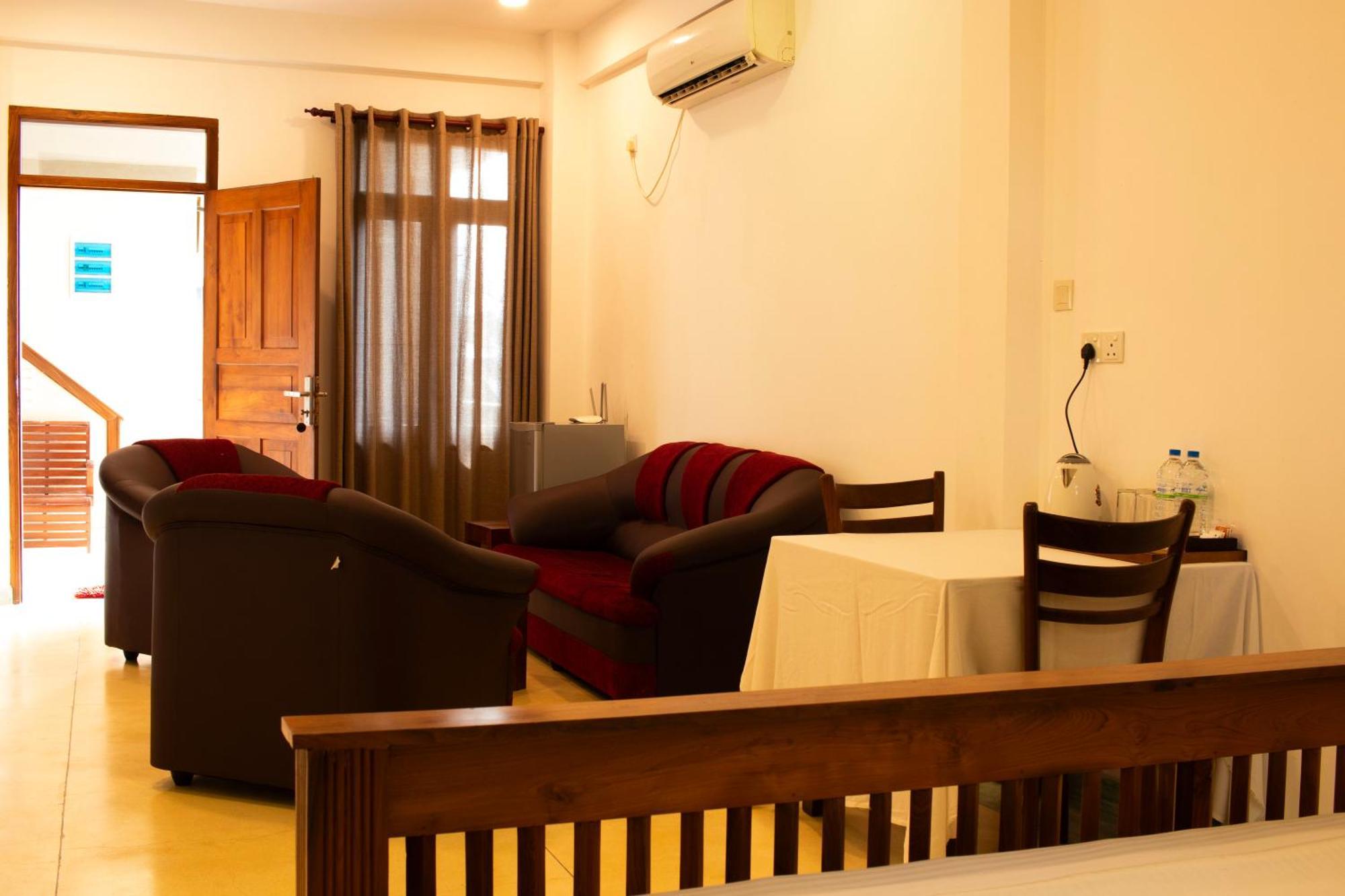 Hotel Coconut Bar Sea Lodge Beruwala Extérieur photo