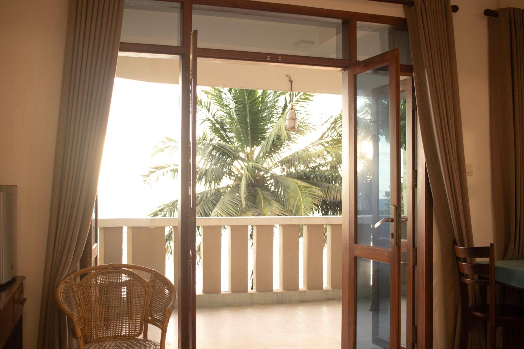 Hotel Coconut Bar Sea Lodge Beruwala Extérieur photo